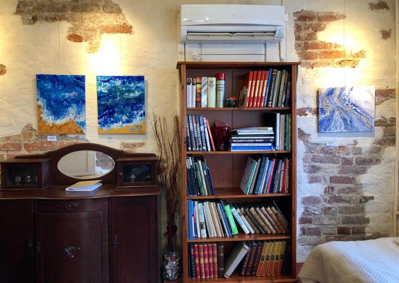 Guest House Nina Art Kotka Dış mekan fotoğraf